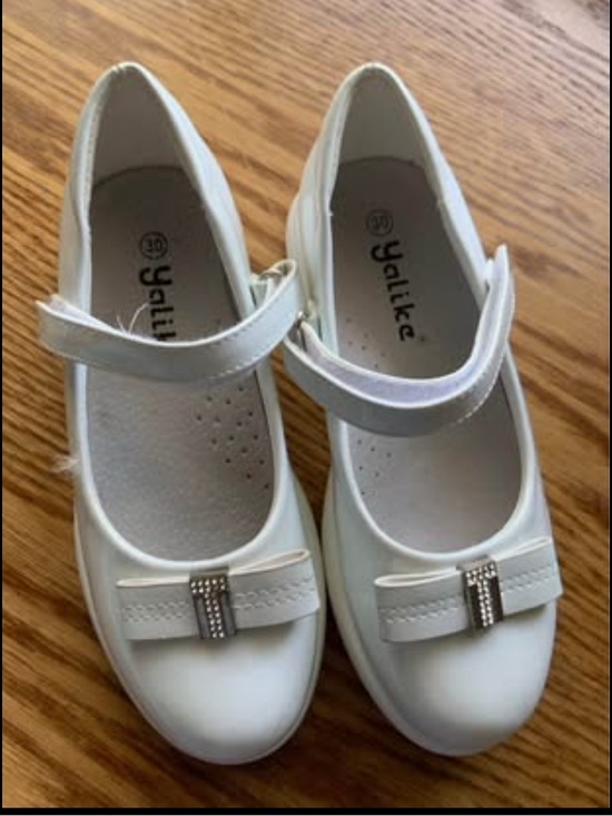 Other - Girls' White Mary Jane Dress Shoes with Bow